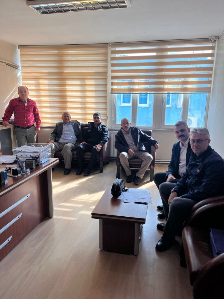 Bem-Bir-Sen İzmir İl Yönetiminden Kınık Belediyesi’nde Görevli Sendika Üyelerine Ziyaret